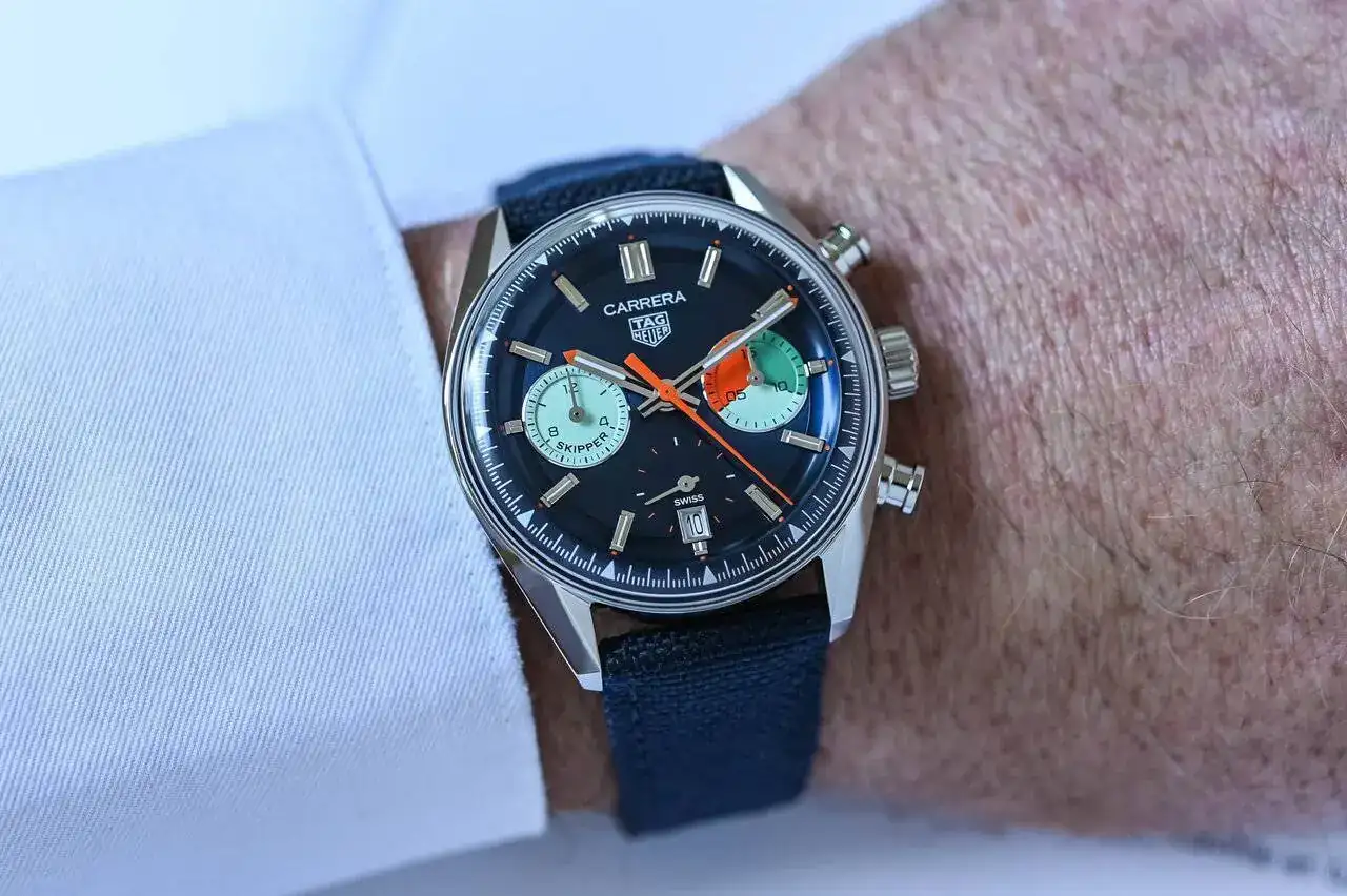 2023-TAG-Heuer-Carrera-Skipper-Chronograph-Glassbox-39mm-hands-on-review-1.webp