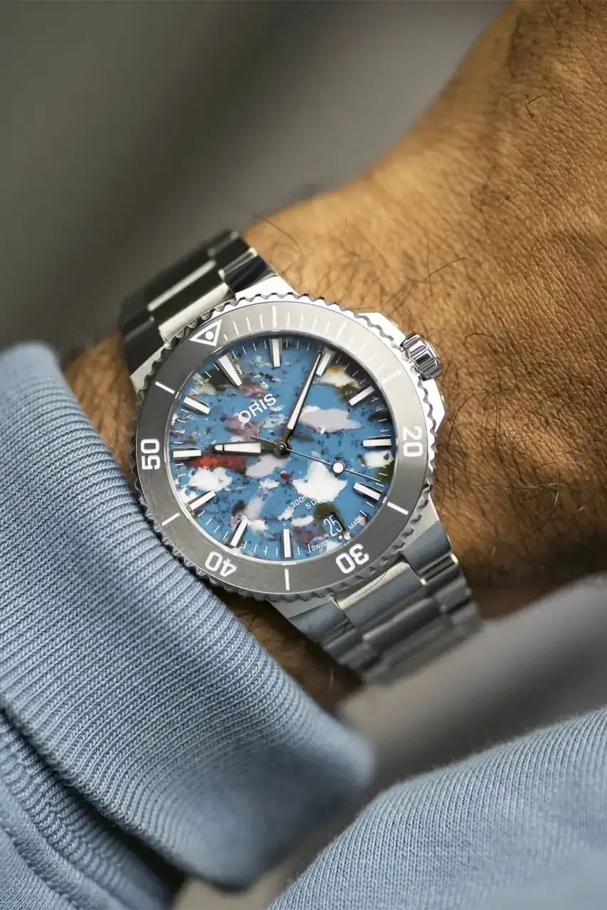 2024 Oris Aquis Date 43.5mm Calibre 400 - 3