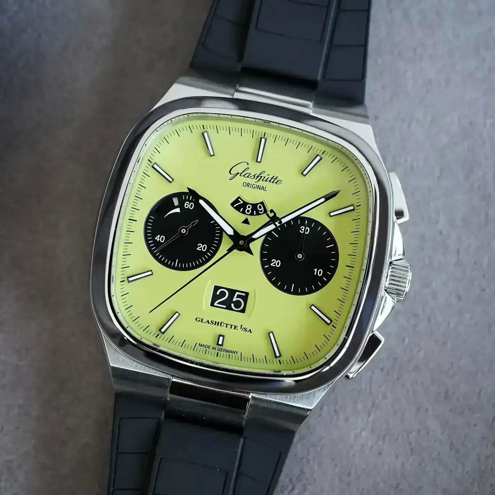 2025-Glashutte-Original-Seventies-Chronograph-Panorama-Date-purple-plasma-and-lime-green-Fusi...webp