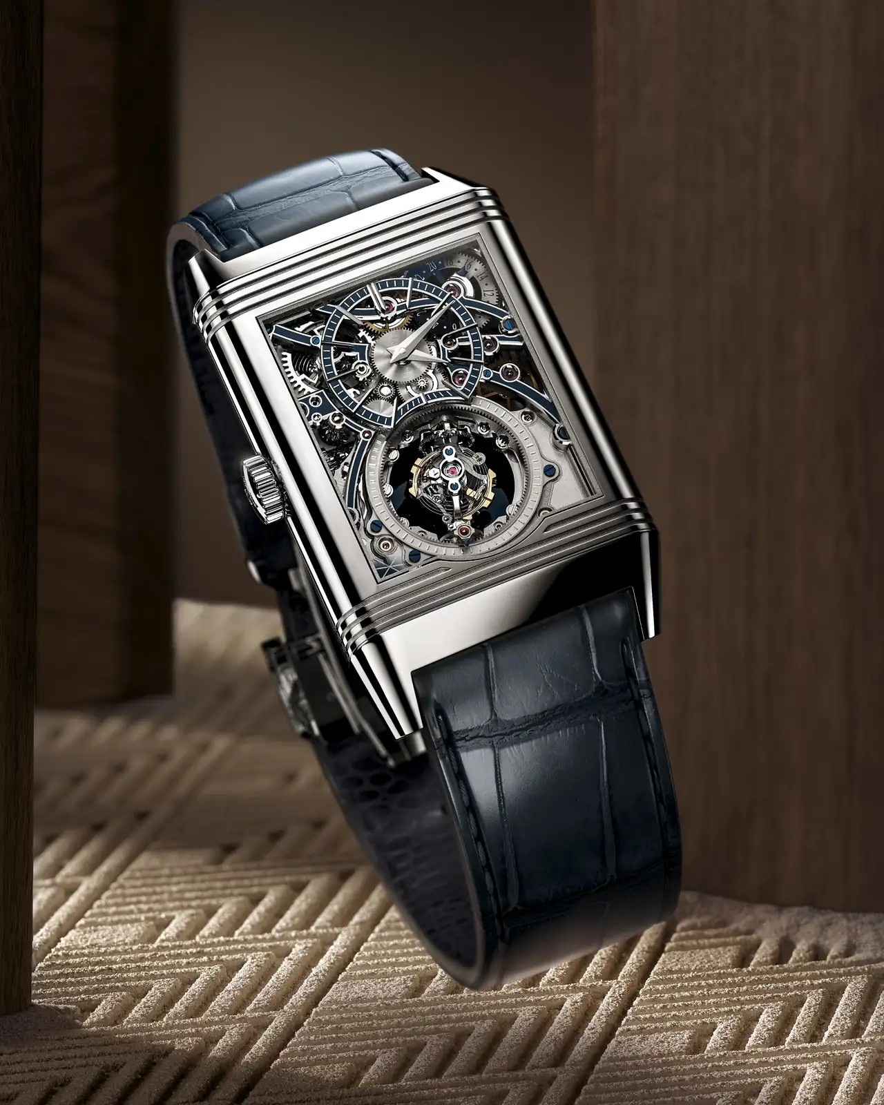 2025-q39434e1-reverso-ha-gyro4-levitation2-adobe98-4-5.webp