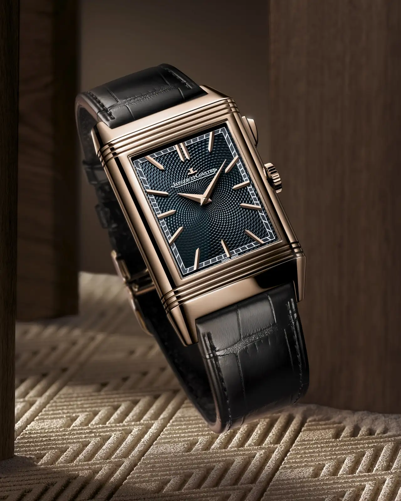 2025-q7122480-reverso-minute-repeater-levitation1-adobe98-4-5.webp