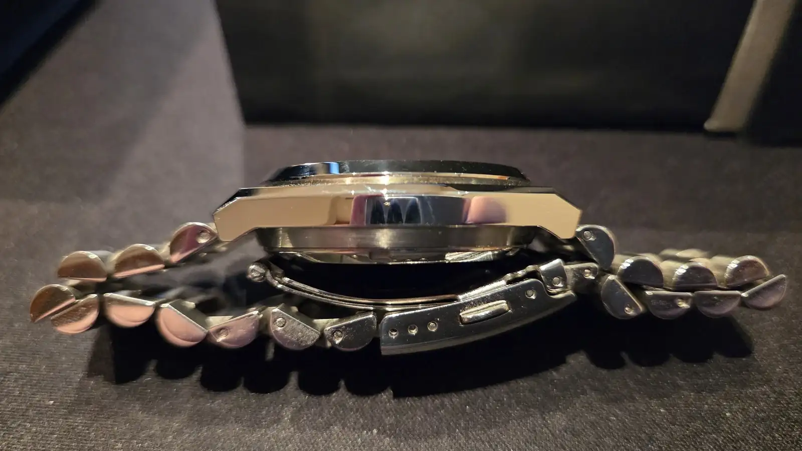 20251028_201952.webp 20251028_201952.webp