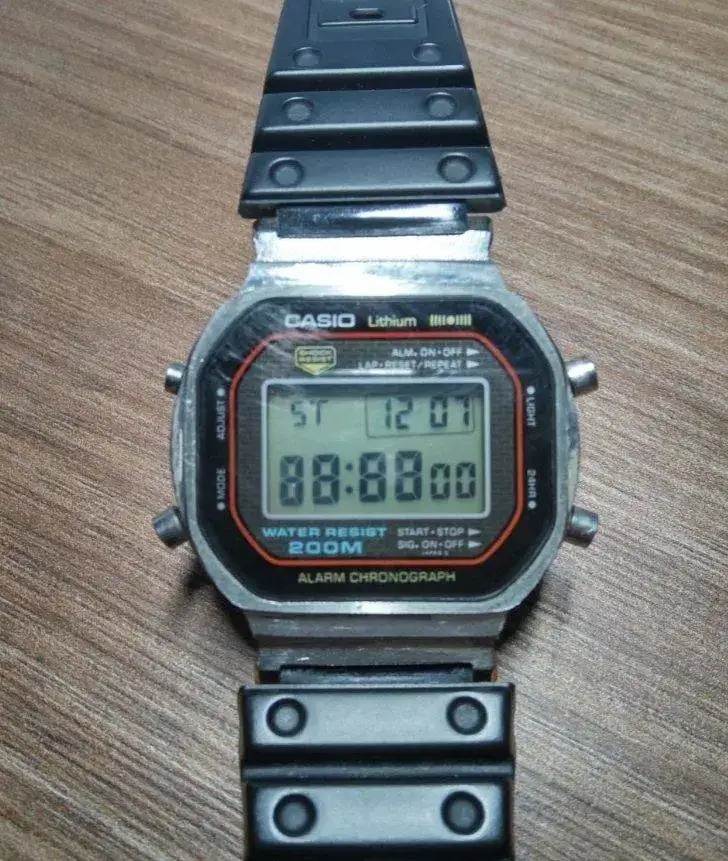 casio dw 5000 gold