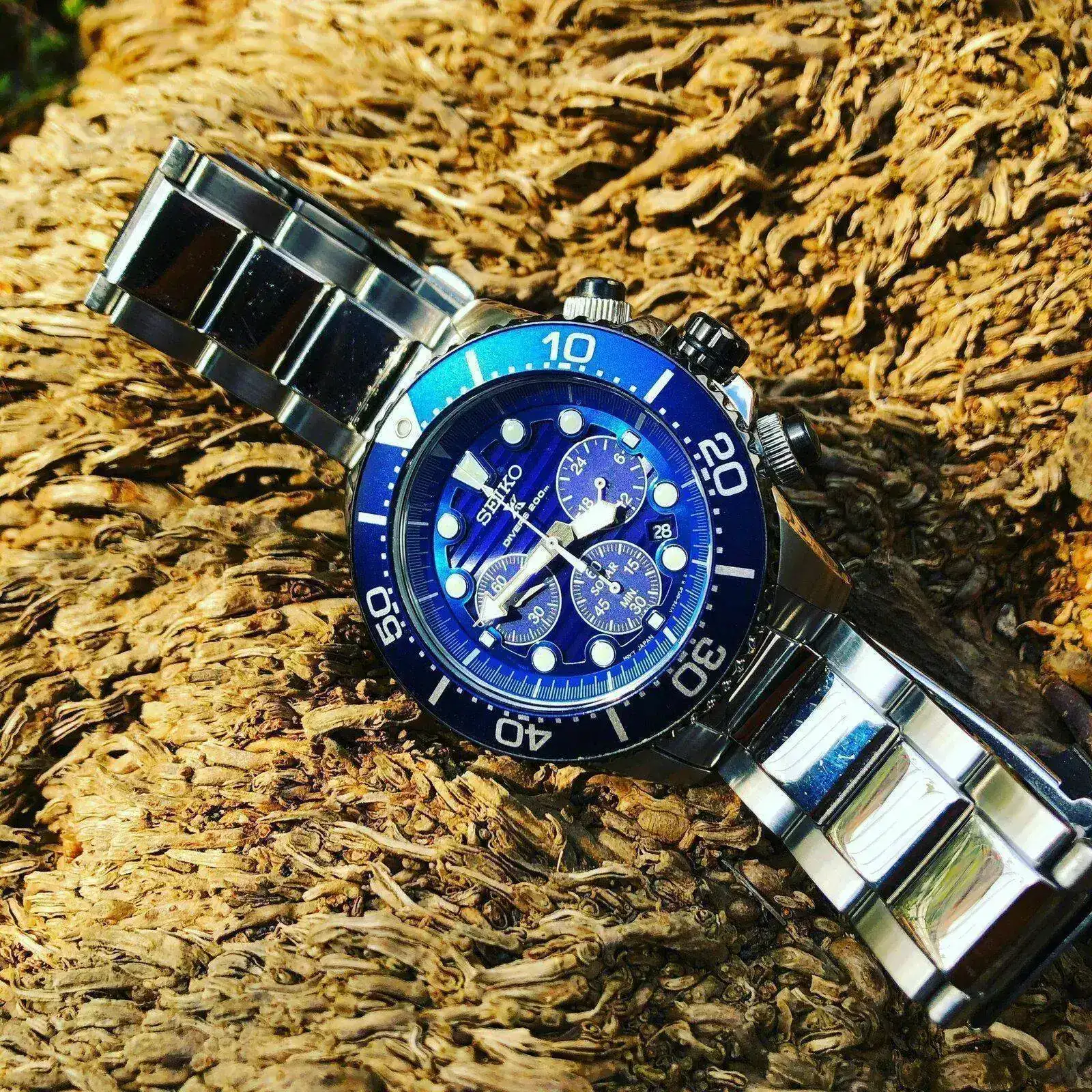 21022870 120 SEIKO SSC675P1 SAVE THE OCEAN.webp