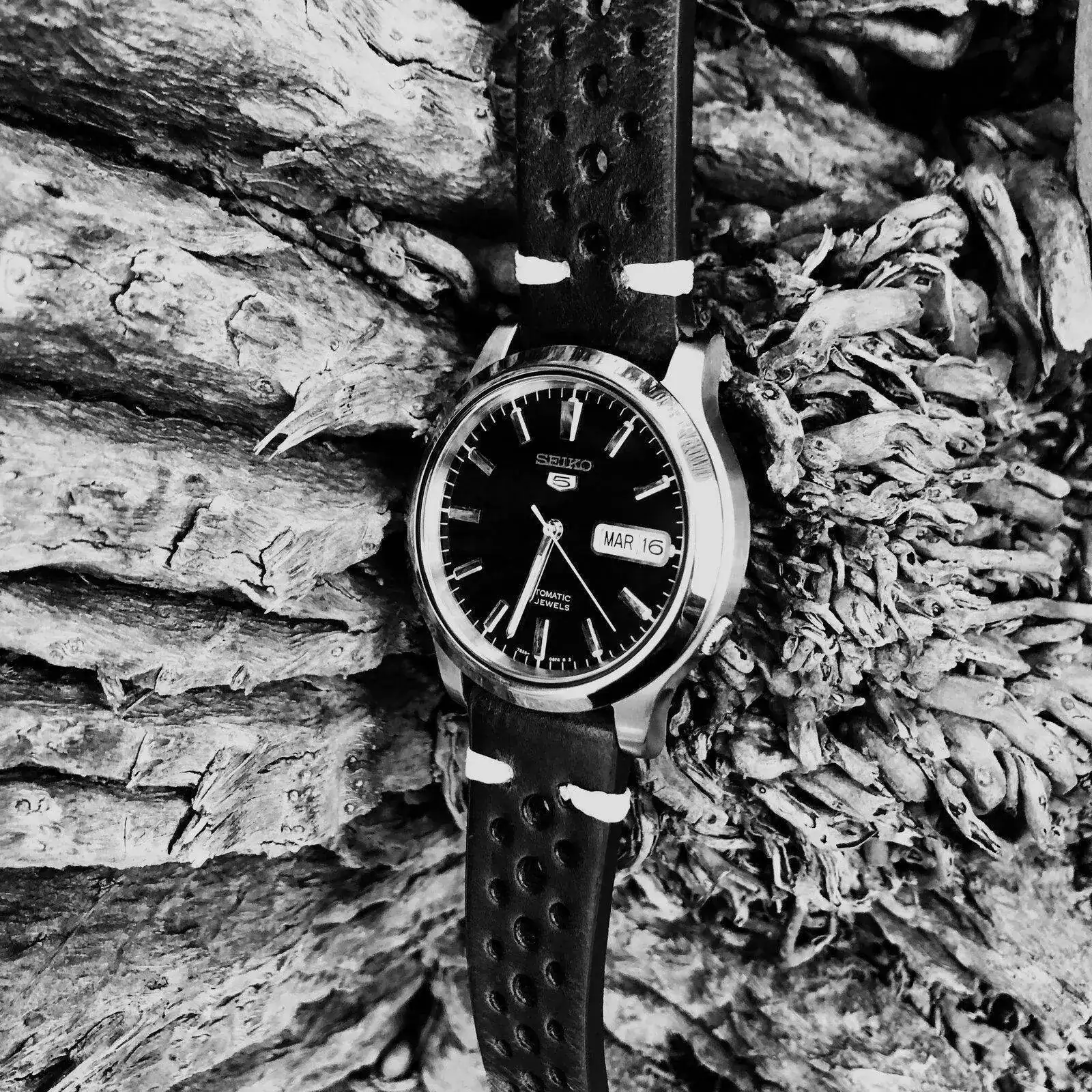 21031630 305 SEIKO 5 SNK793.webp