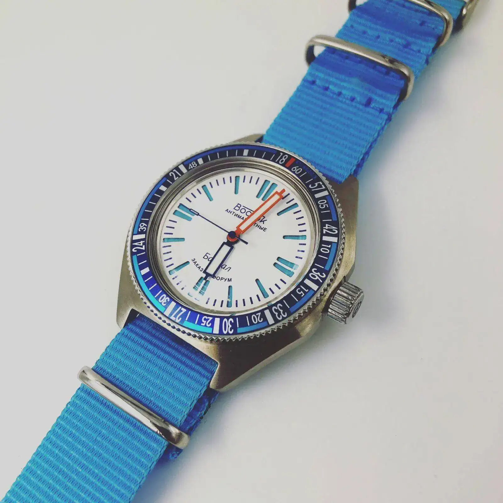 21062470 215 AMPHIBIA SE 650B08 BAIKAL.webp