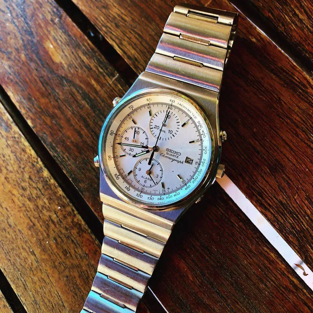 21072110 160 SEIKO 7T32 7A20 _ 858850.jpg