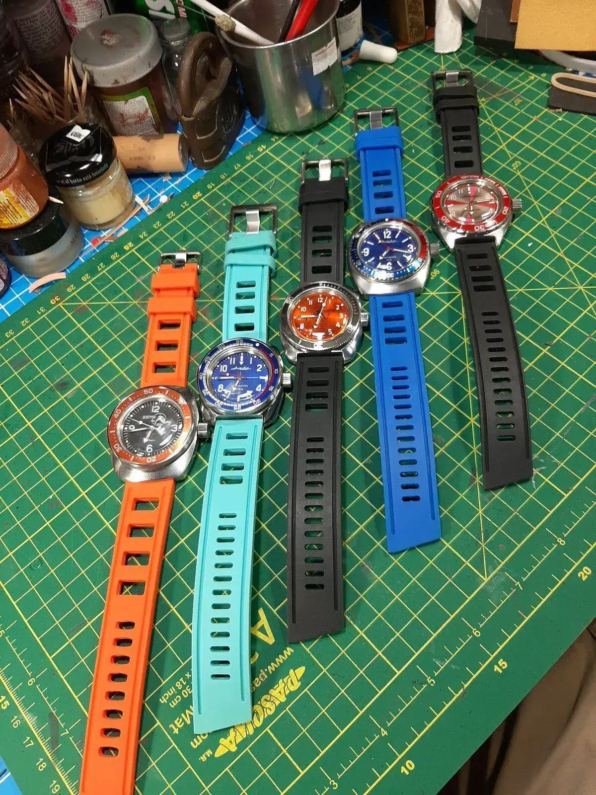 Reloj discovery de goma precio sale