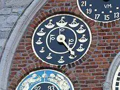 240px-Lier_Zimmertoren_Clock_detail_15.webp
