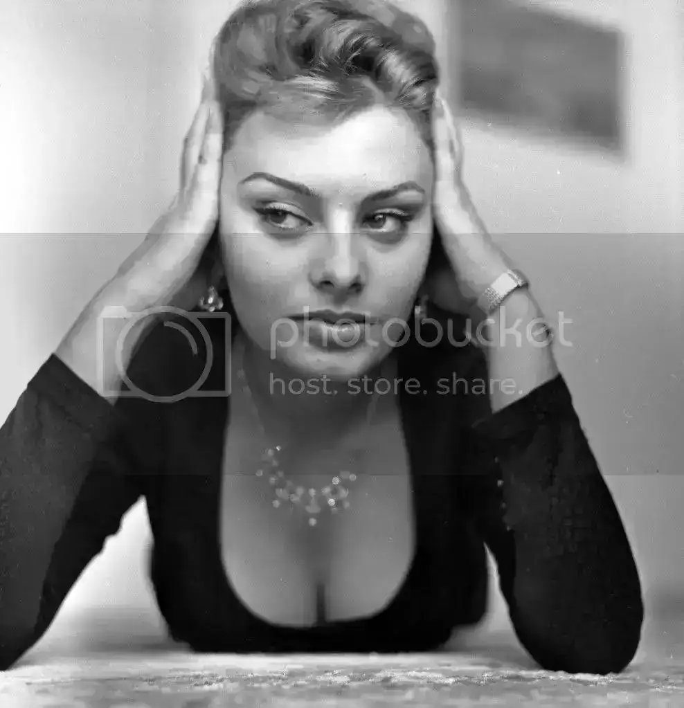 25695_sophia-loren-4_122_229lo.webp
