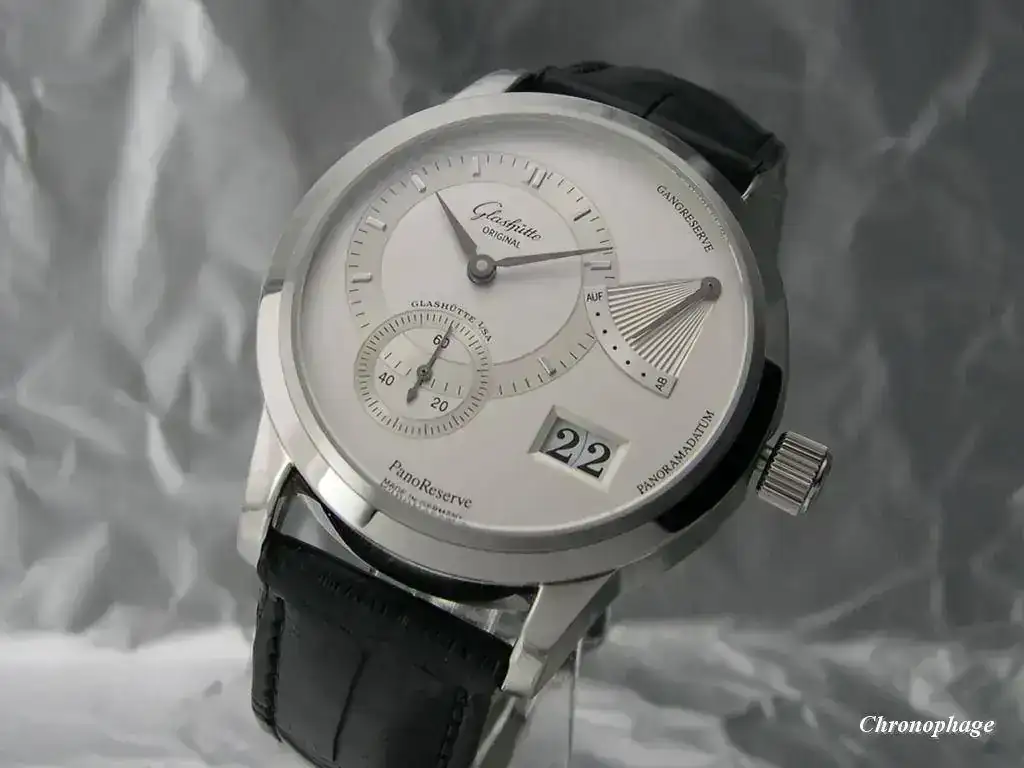 26_Glashutte_Original_PanoReserve_08.webp