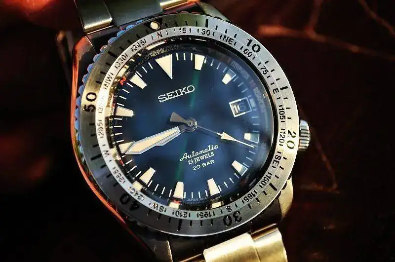 27367446530_5c553f85f5_c.webp