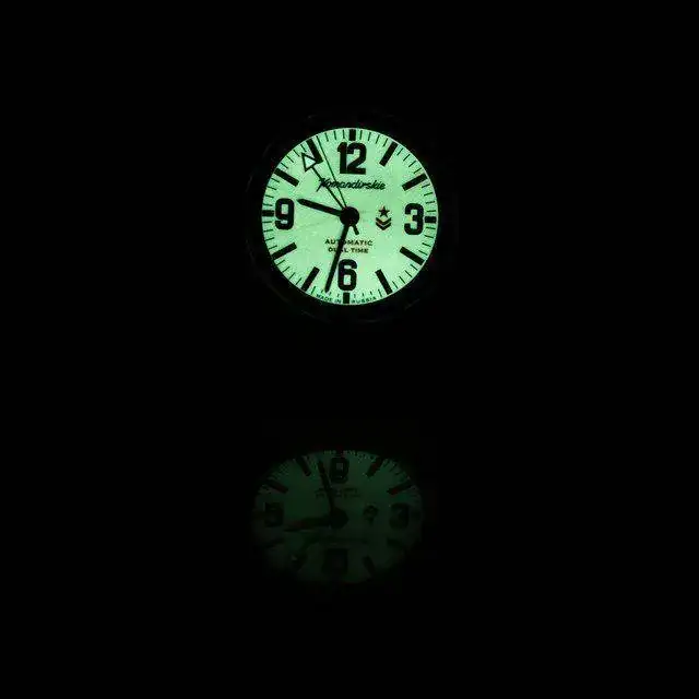 27691831445_121678e454_z.webp