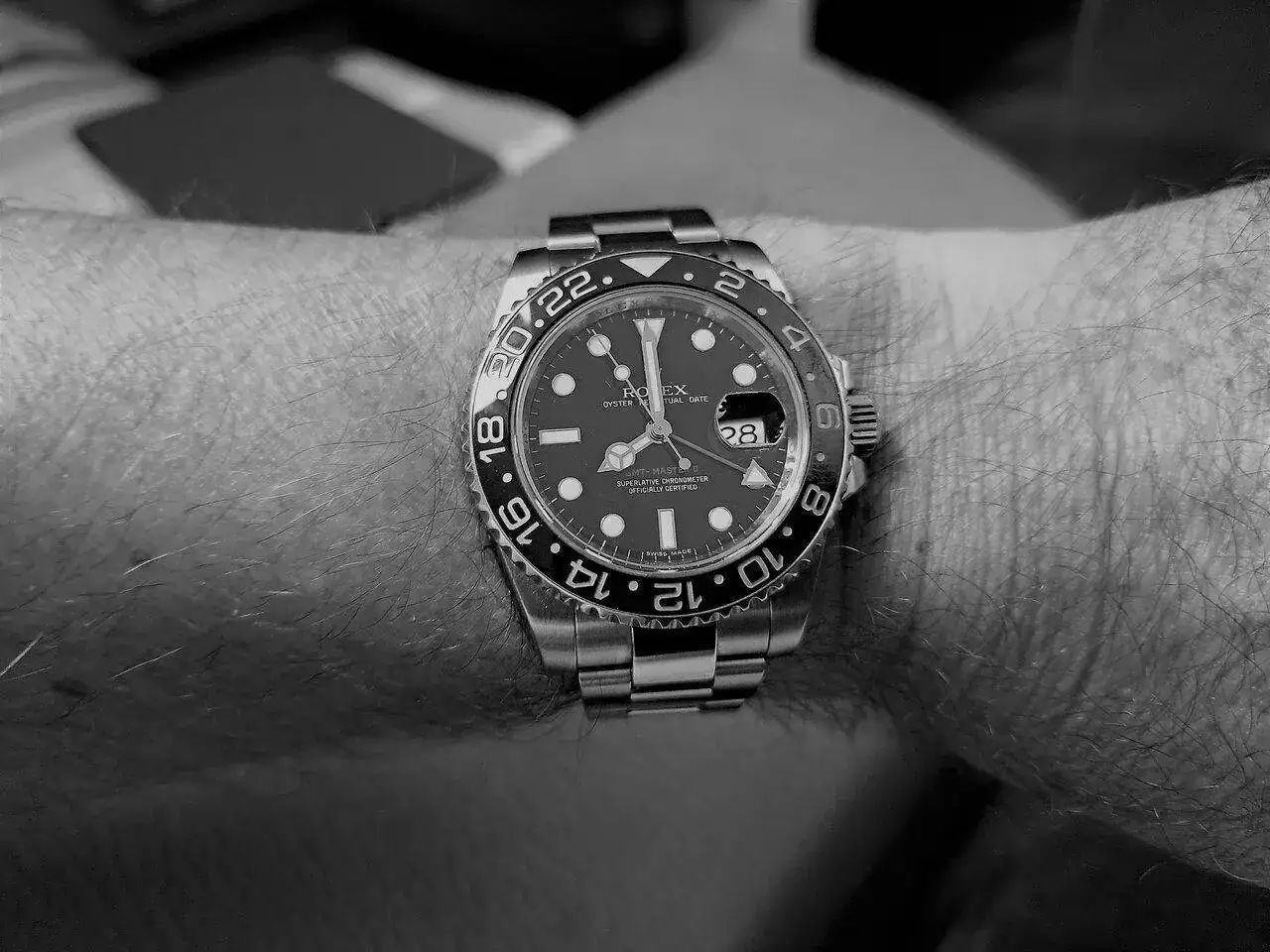 28 negro.webp