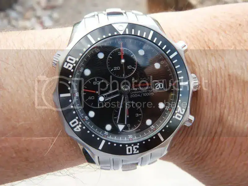 300MChrono-3.webp