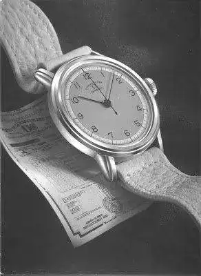 30T2SC-ChronometreLR.webp