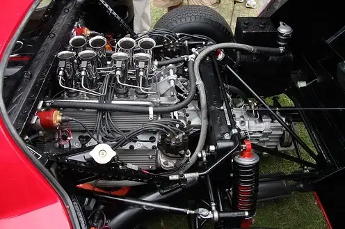 33stradale.webp