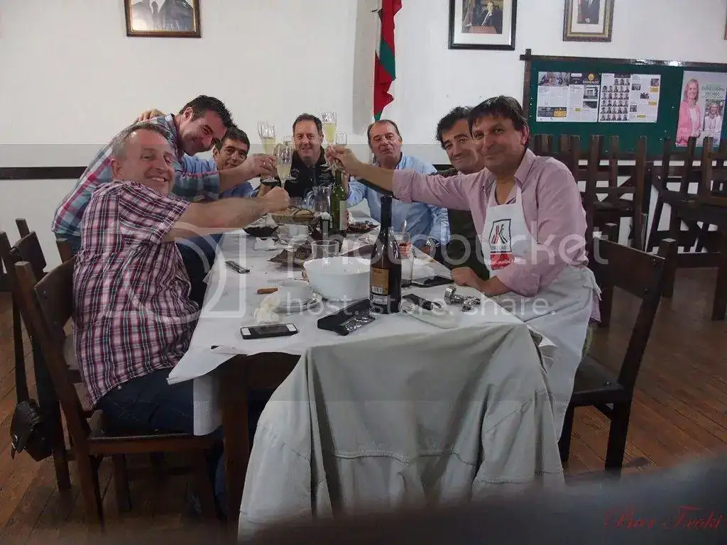 34%20Copiar_zpsrin58ham.webp