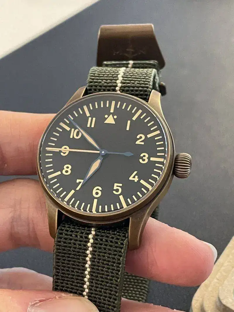 3740504-c23a03a88209ce5f35cda4f8e73c693f (1).webp