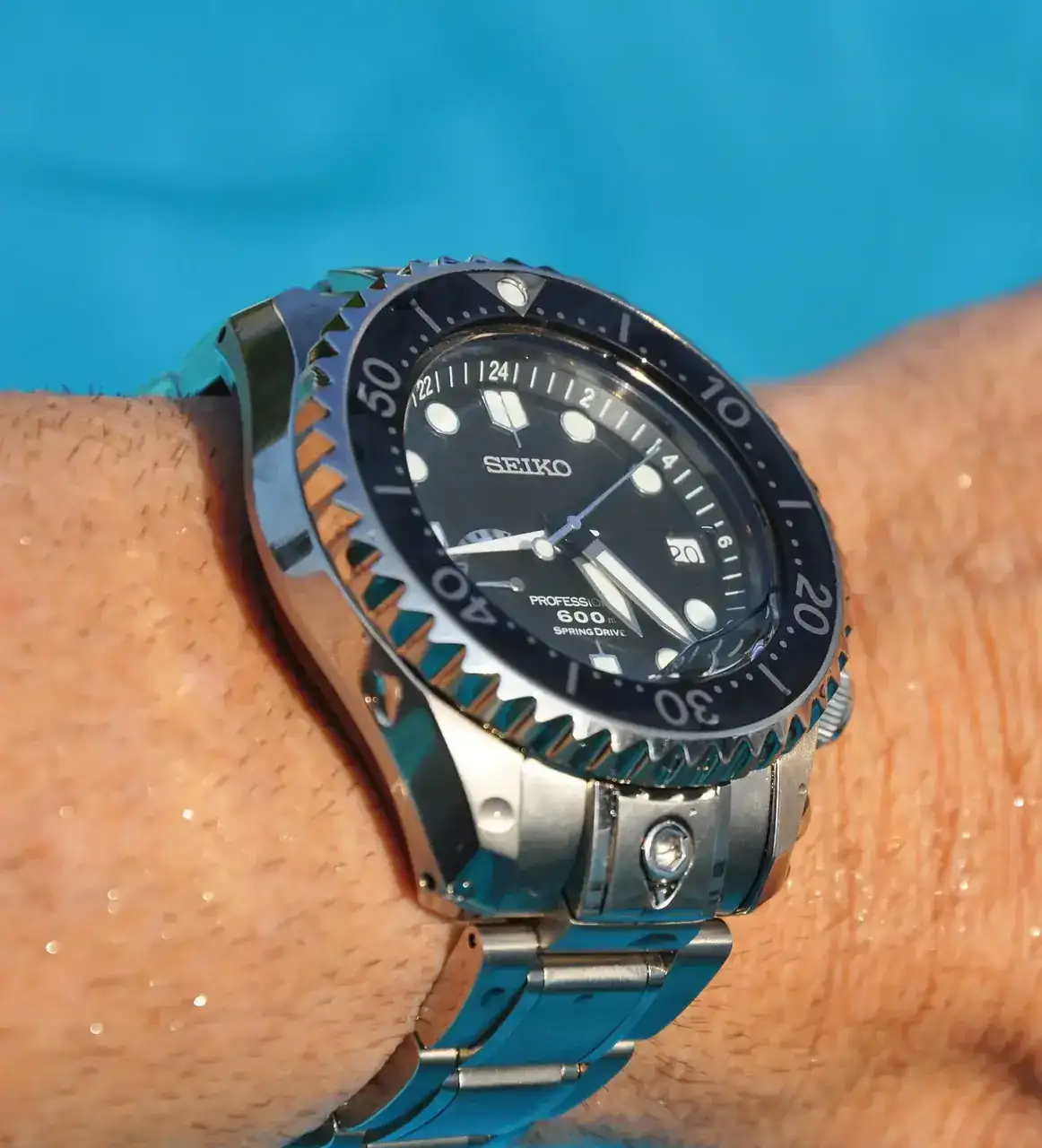3906867-wrist-today-sunday-8-21-2011-518-105-seiko.webp