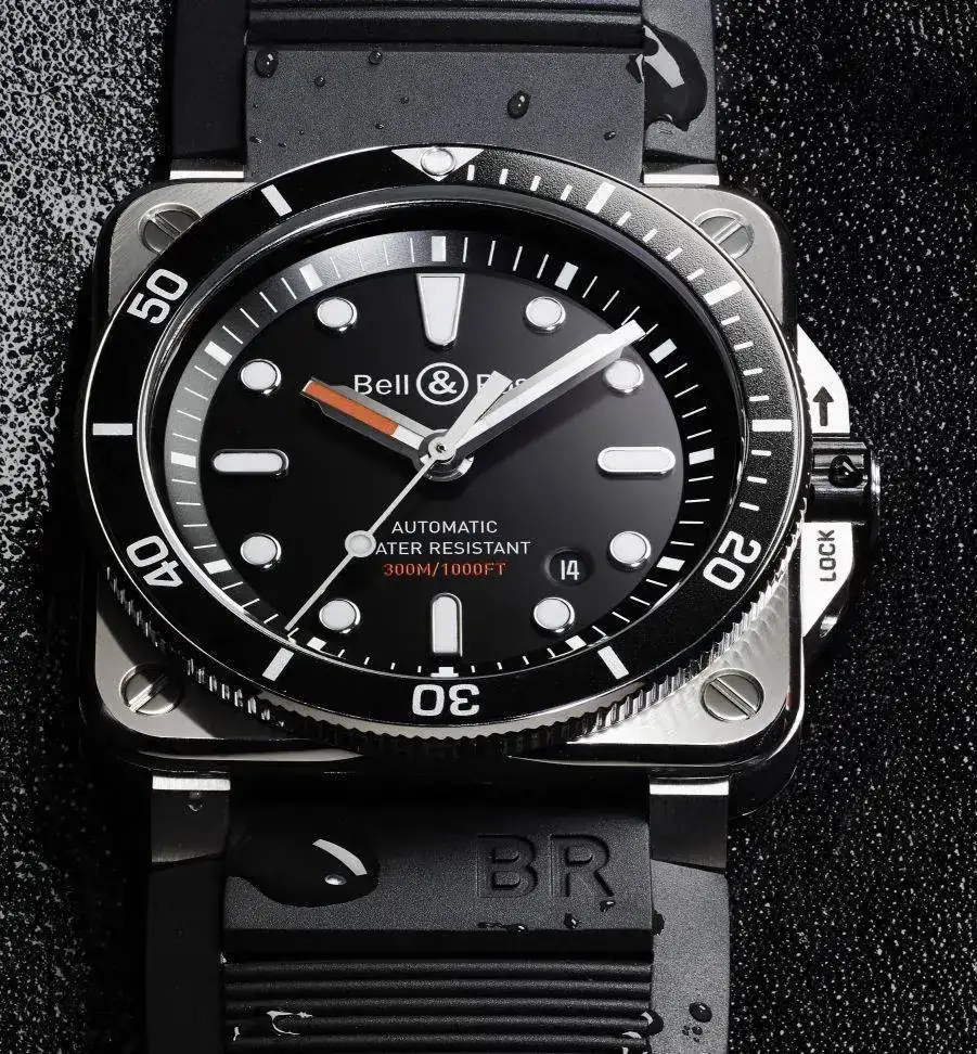 392diver4.webp