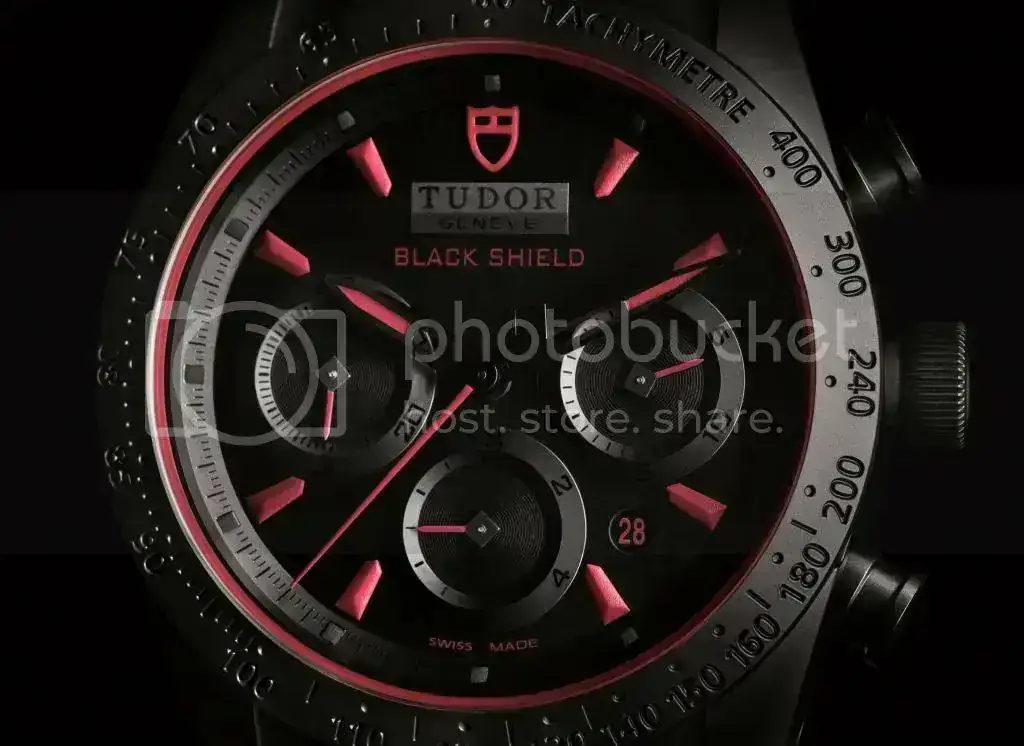 42000CR_red_leather_black_det18v2_zpsec49de0b.webp
