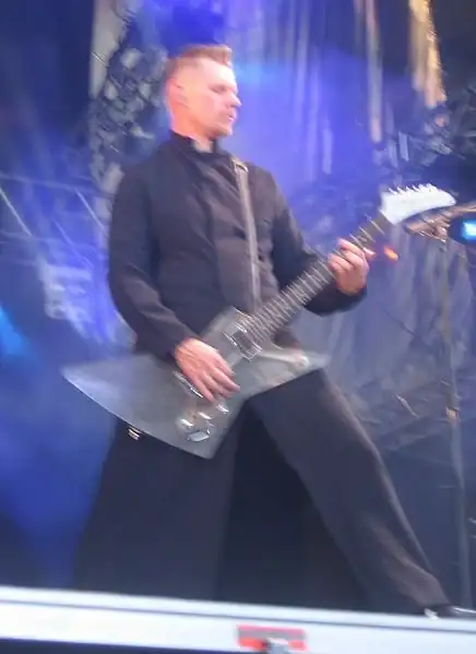 436px-Crap_%28OOMPH%21%29_at_Ruisrock_2006.webp