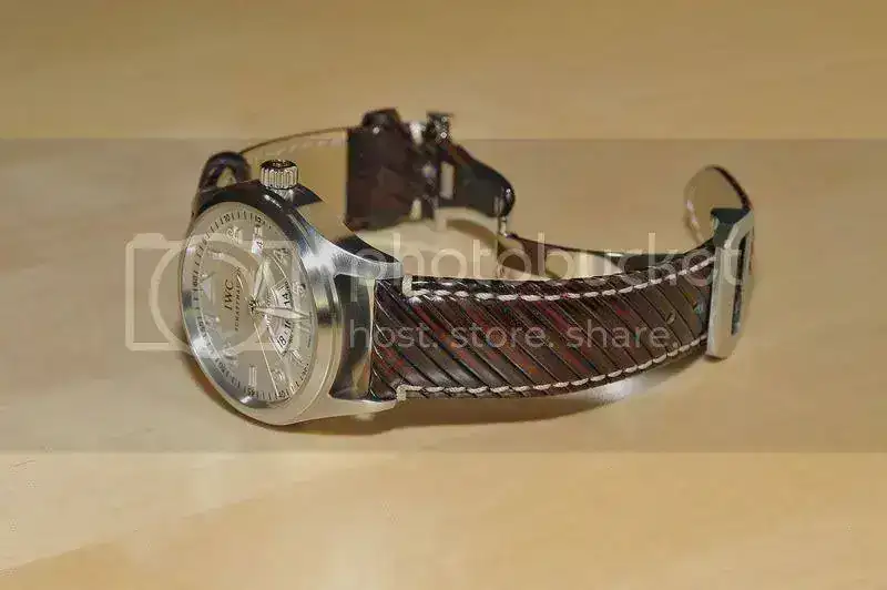 485050906_PiHV5-L.webp