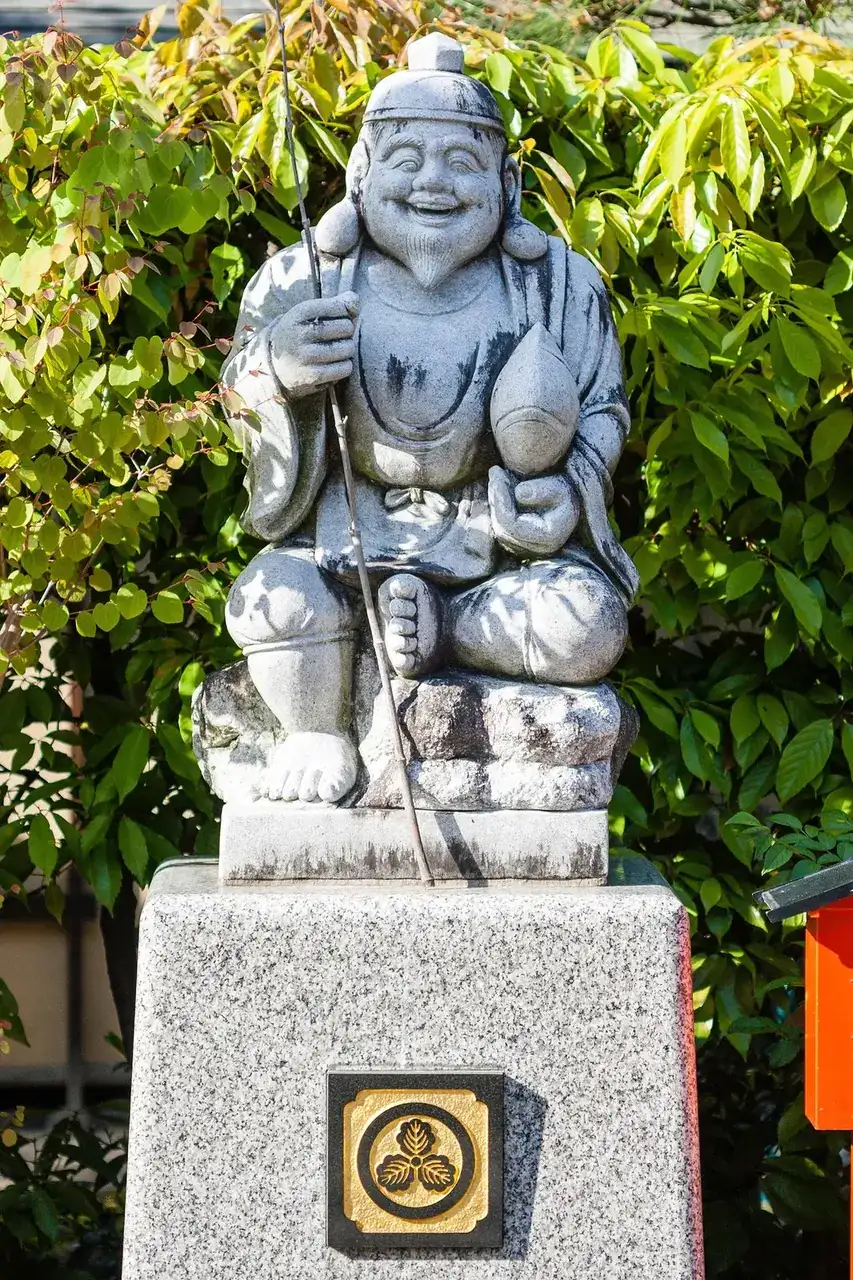 49360546208_77274c3030_h.webp