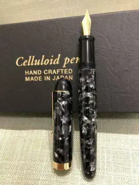 4_Onishi Seisakusho Celuloide.webp