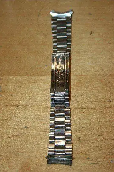 4B4HId.webp