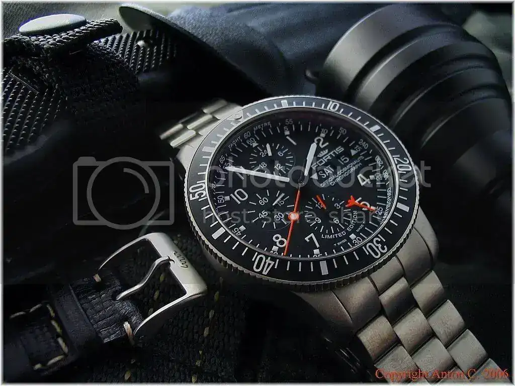 5-fortis-zeno-trading-fortis_cosmonaut_chronograph.webp