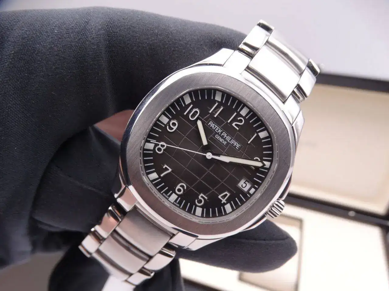 5167 Patek Philippe Aquanaut 02962.JPG