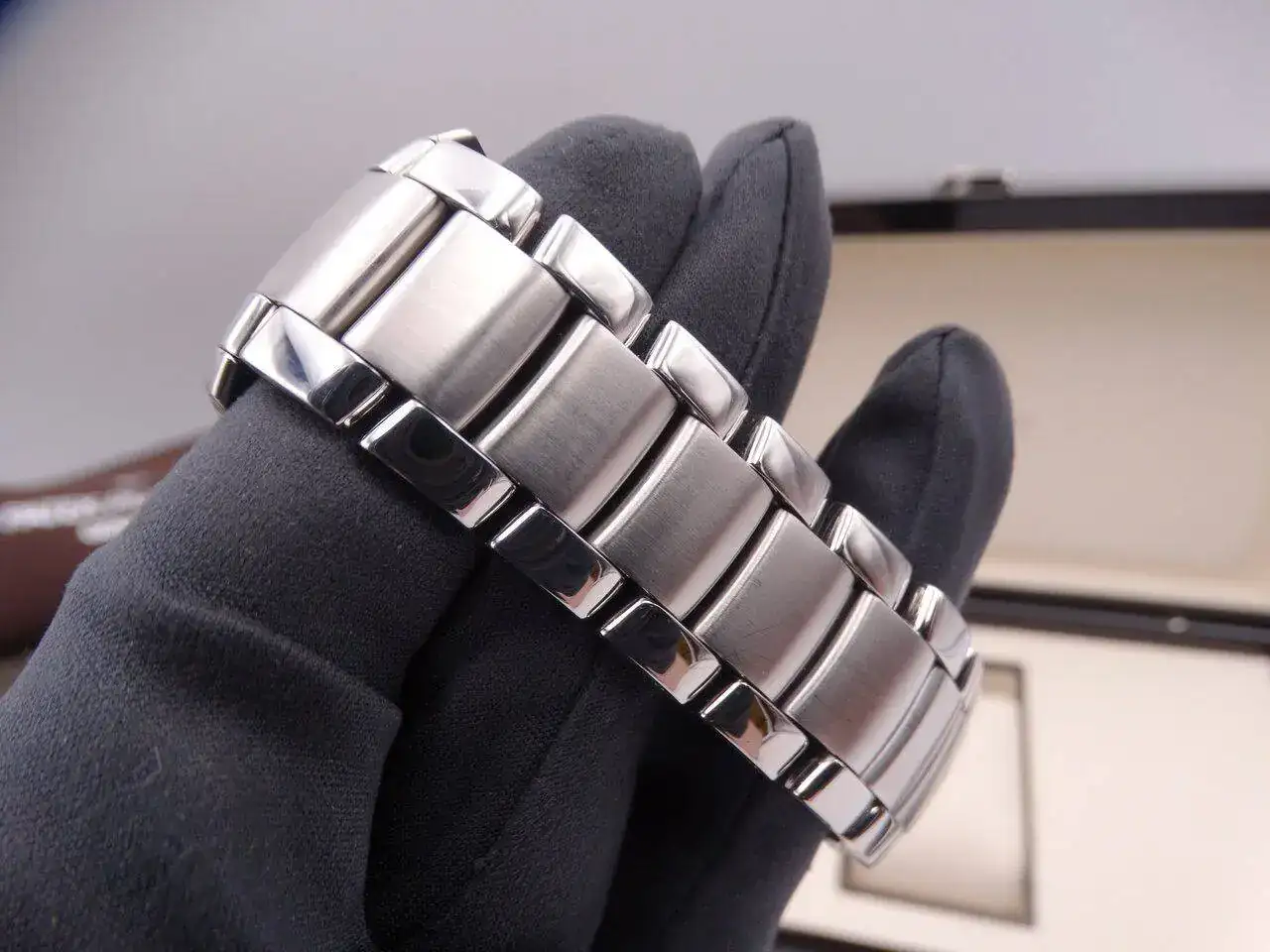 5167 Patek Philippe Aquanaut 02967.JPG