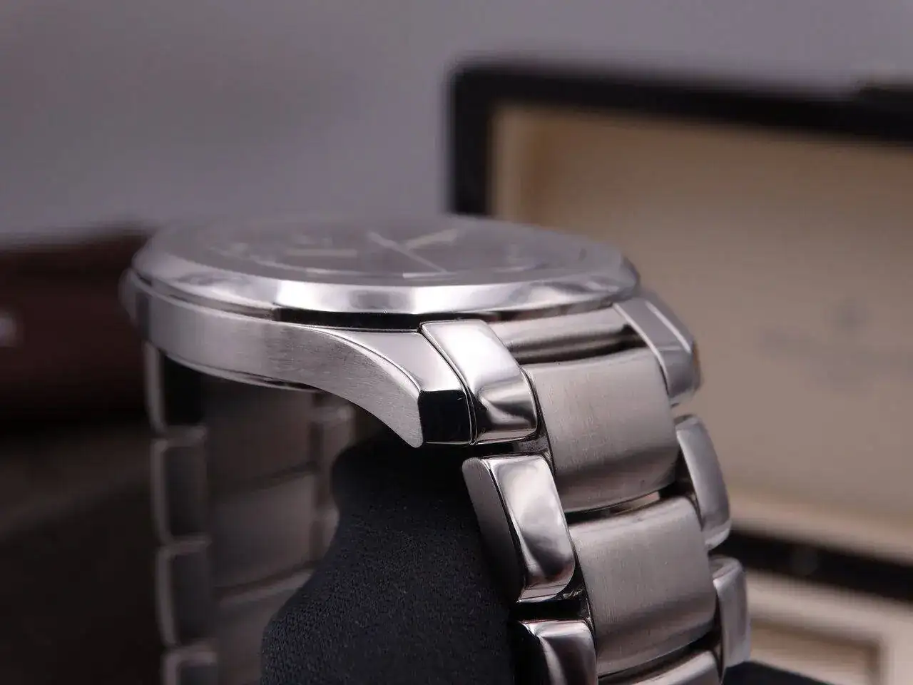 5167 Patek Philippe Aquanaut 02972.JPG