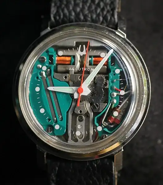 528px-Bulova_accutron.webp