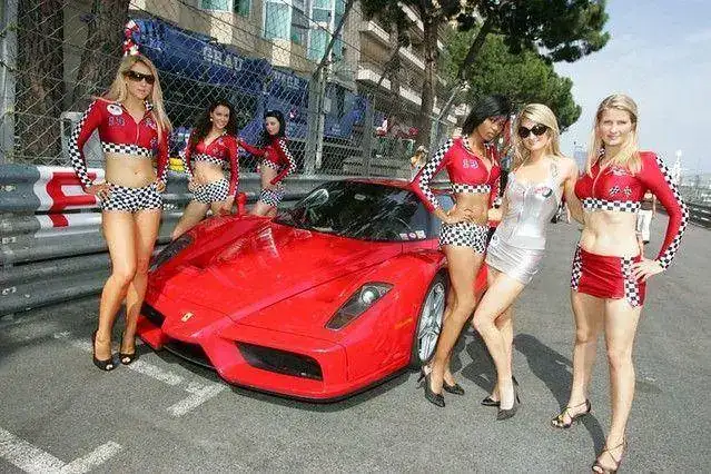 5857814952_858d780a22_z.webp