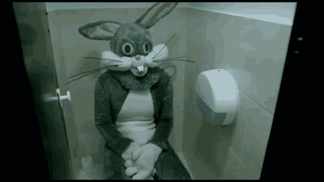5FB7B642-DD29-45A4-9C0D-388BA1EA1C4D.gif