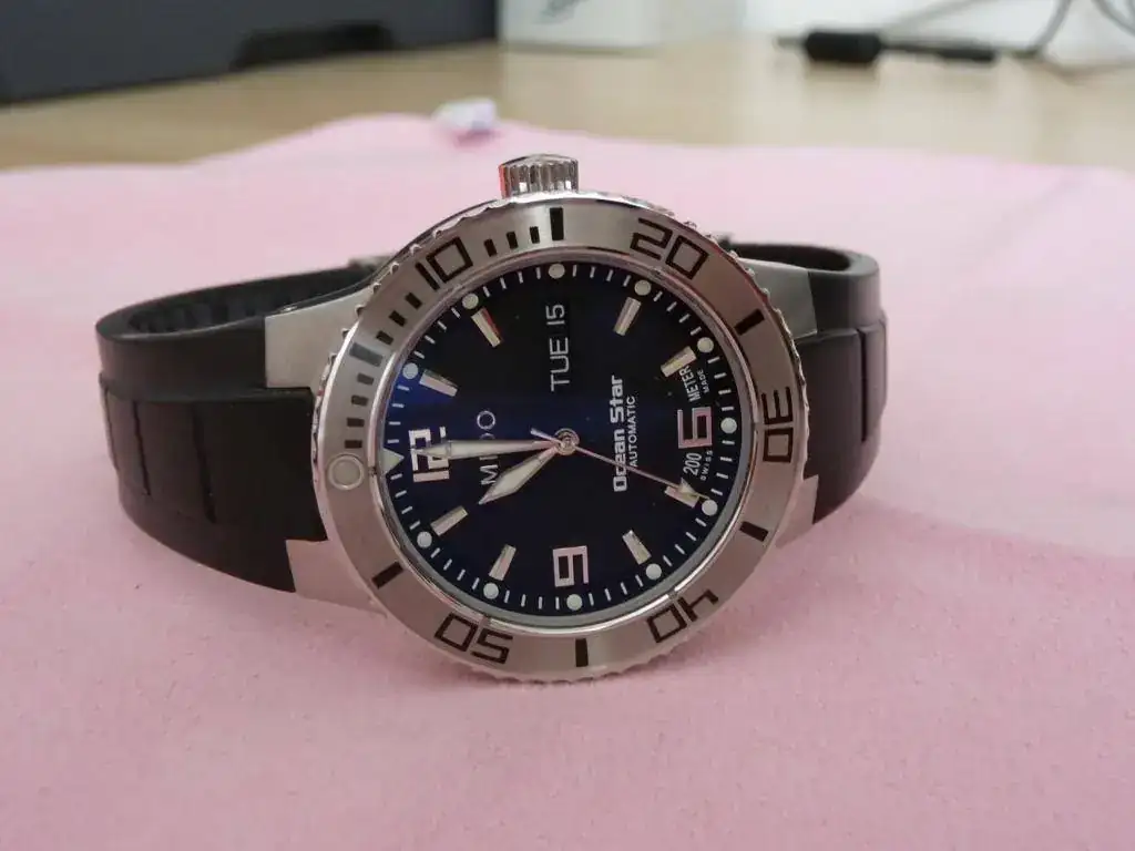 60d1228306031-mido-ocean-star-diver-k1024_p1010166.webp
