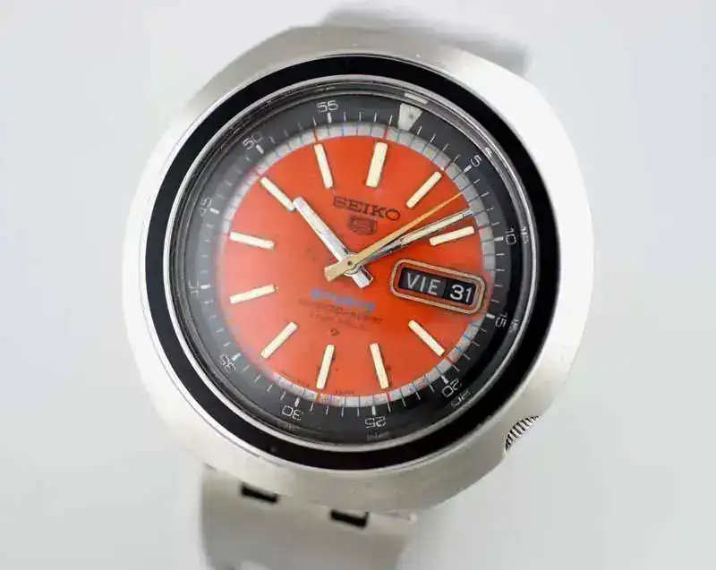 6119-640014.webp