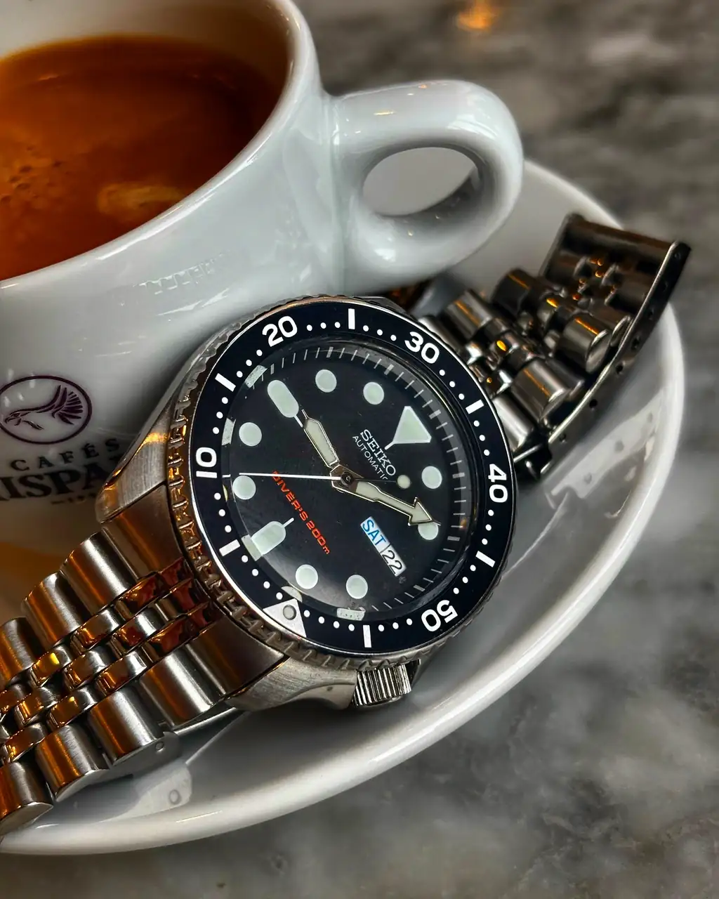61CF89DF-4818-49D5-999F-AEF39F17176B.webp