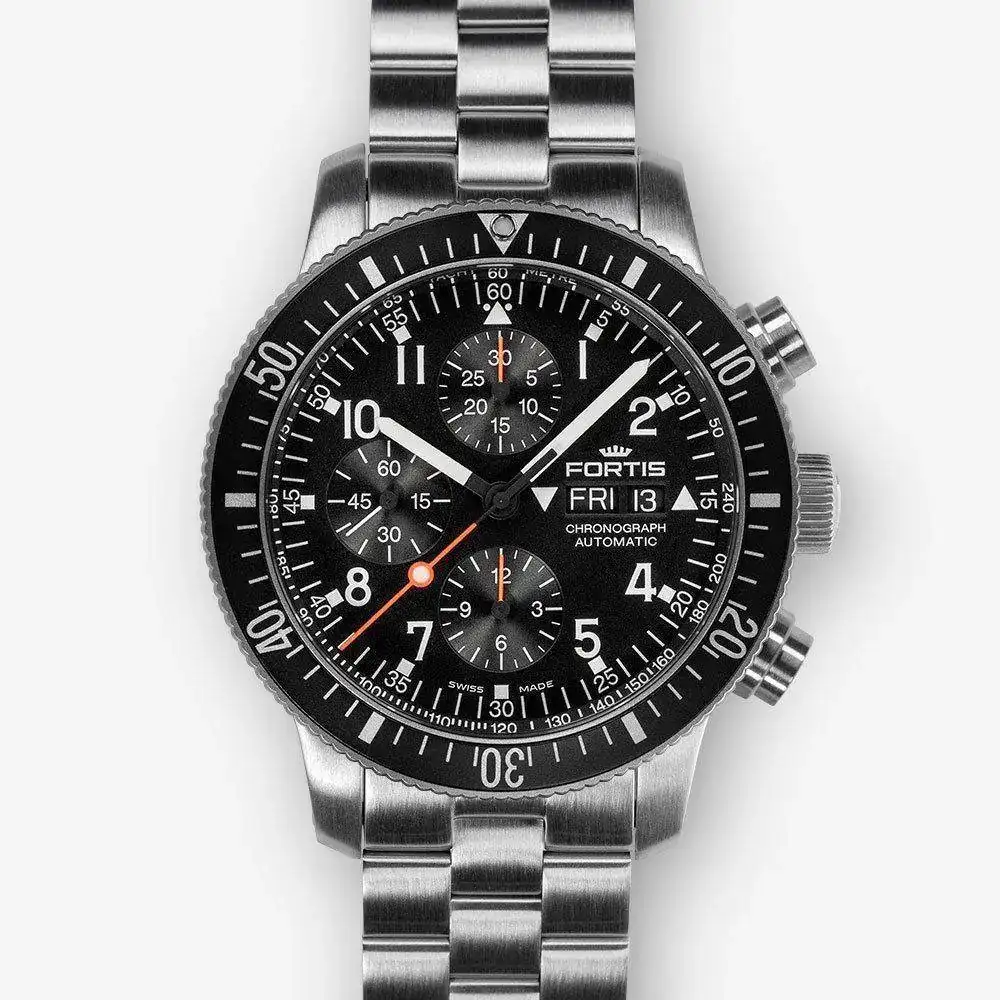 638.10.11_M_Official-Cosmonauts-Chronograph-final.webp