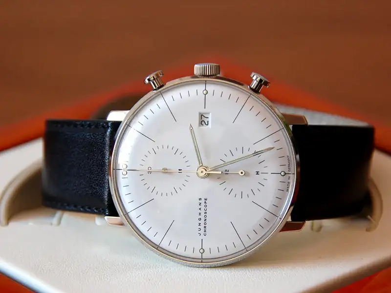 698d1254055754-max-bill-chronoscope-junghans-front.webp