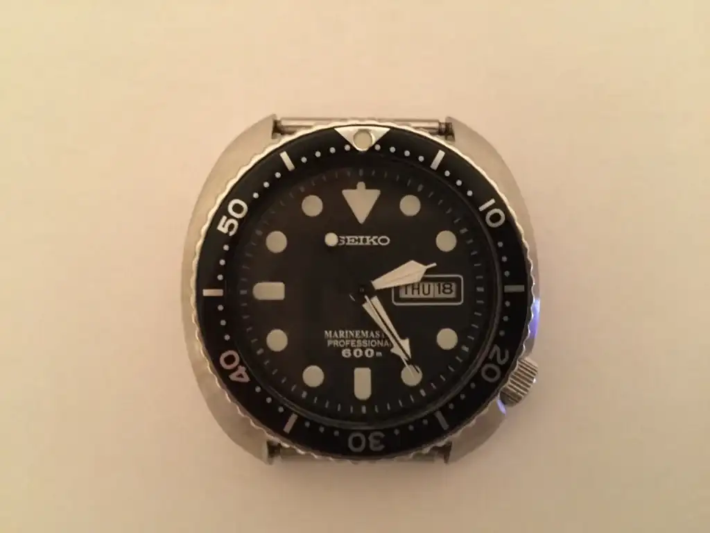 6MkWJ2C.webp
