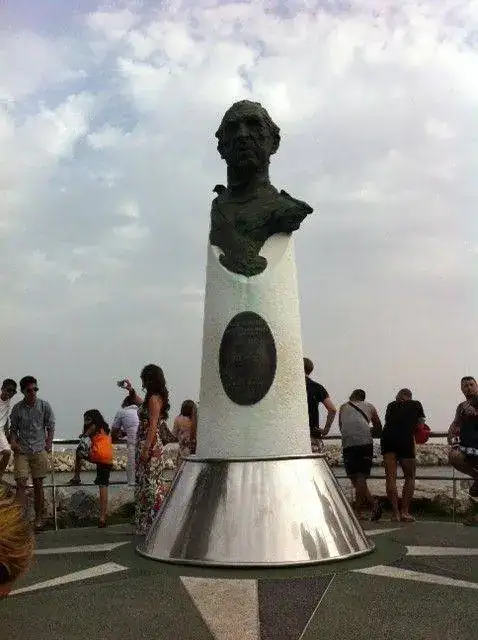 73400904.webp