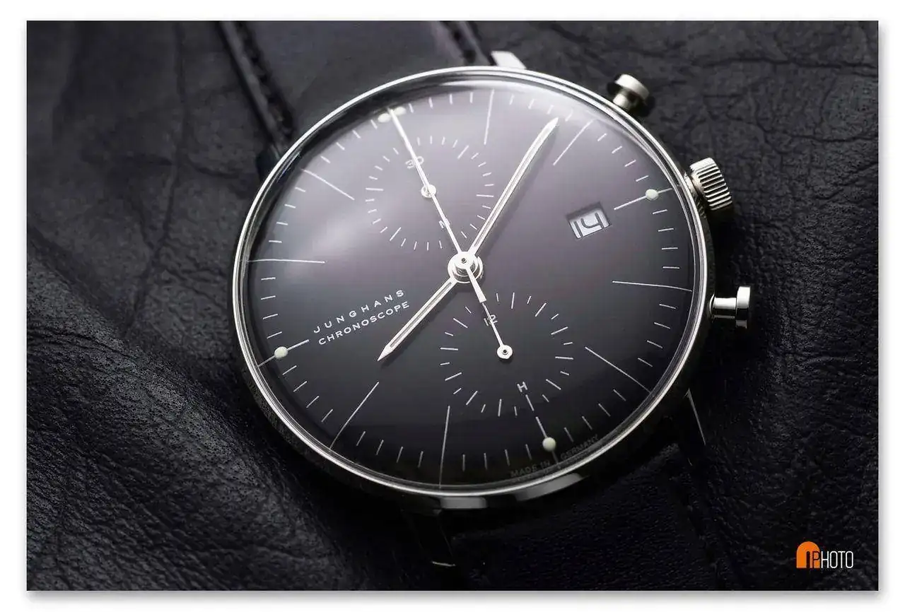 75-junghans-max-bill-chronoscope-black-white-black.webp
