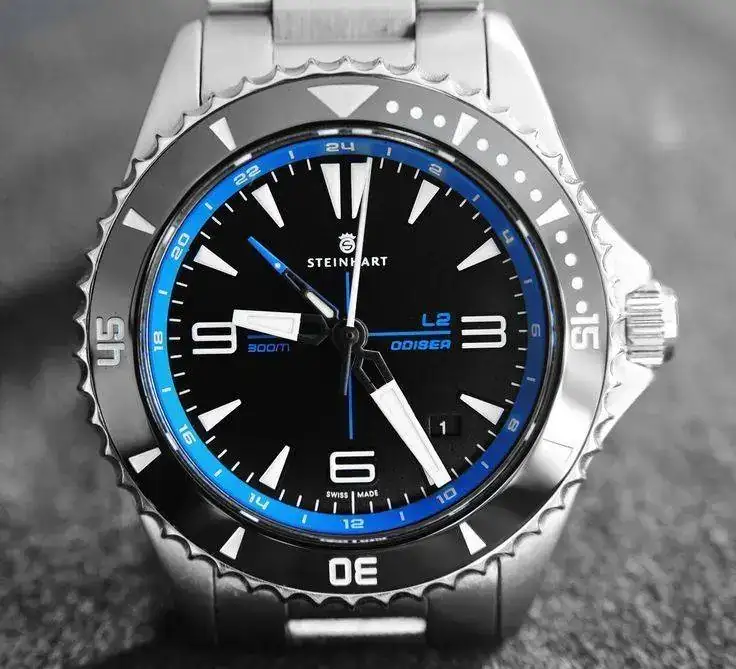 766207591b83b67f9d062bd8ccc034d7--gmt-watches.jpg
