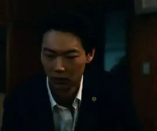 7700.webp