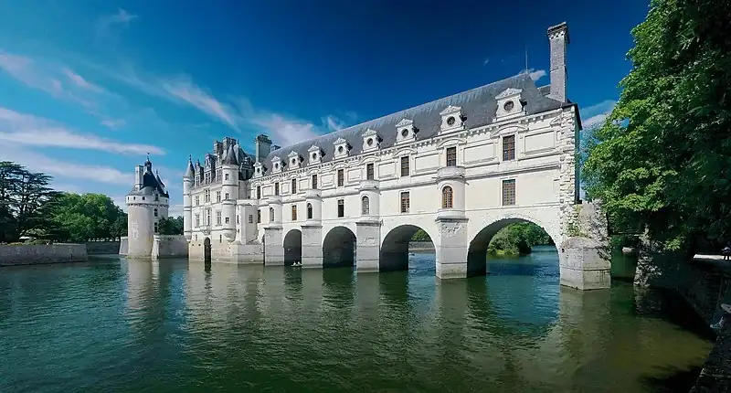 800px-Chateau_de_Chenonceau_2008E.webp