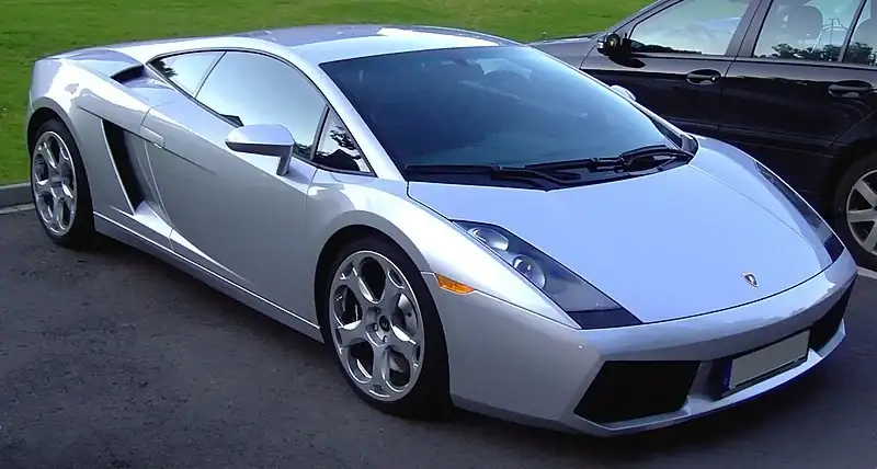 800px-Lamborghini_Gallardo_silver.webp